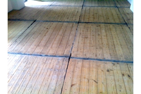 classe a en bois de mélèze sibérien 7 dalles ondulées 50x50 cm pour plancher